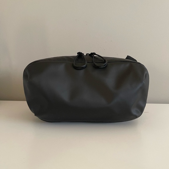 WANDRD D1 Fanny Pack - Picture 3 of 4